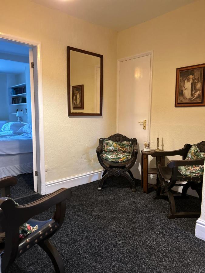 Lucy Cross Guest House Exterior foto